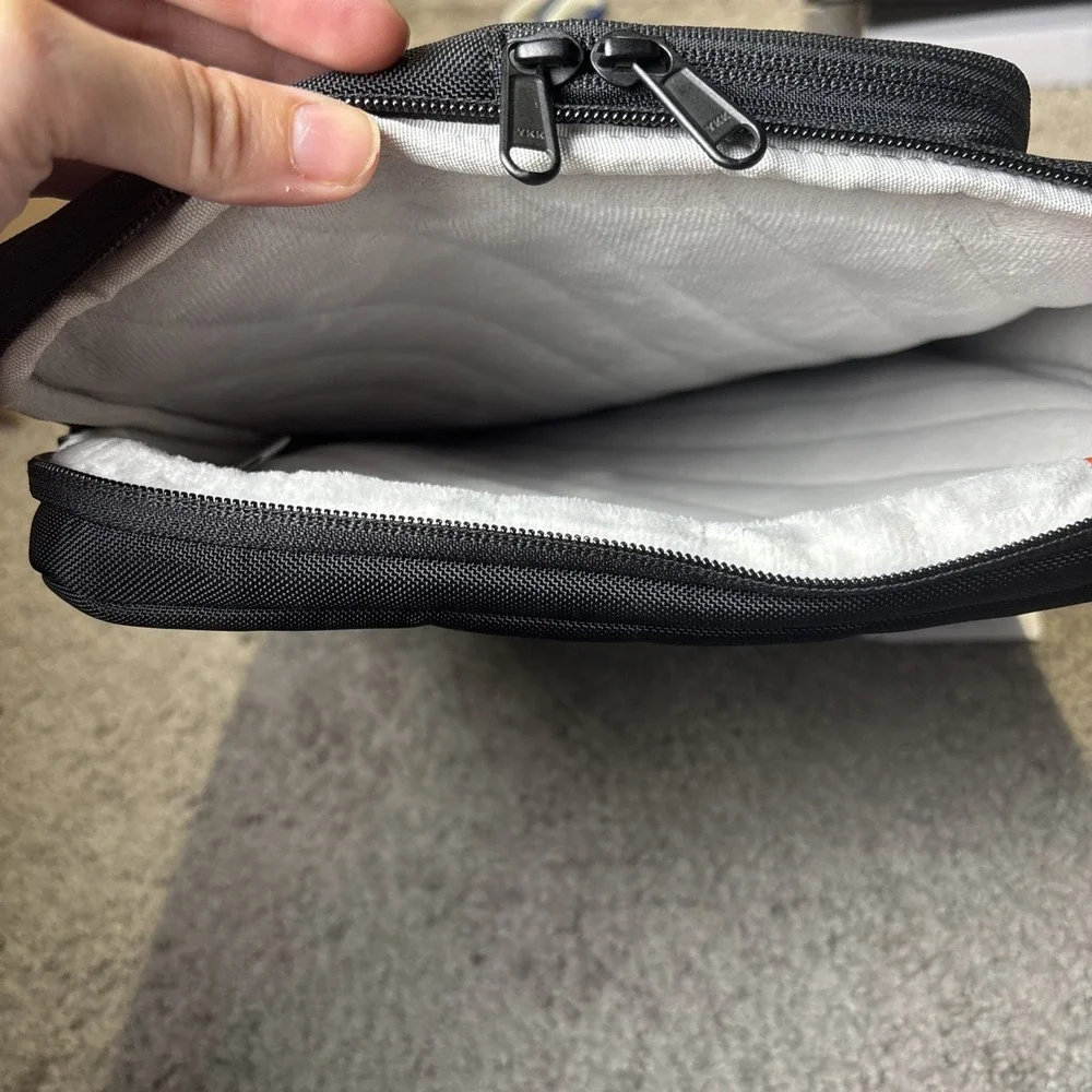 Tomtoc, 360° Protective Laptop Shoulder Bag for15.6 Inch Laptop.